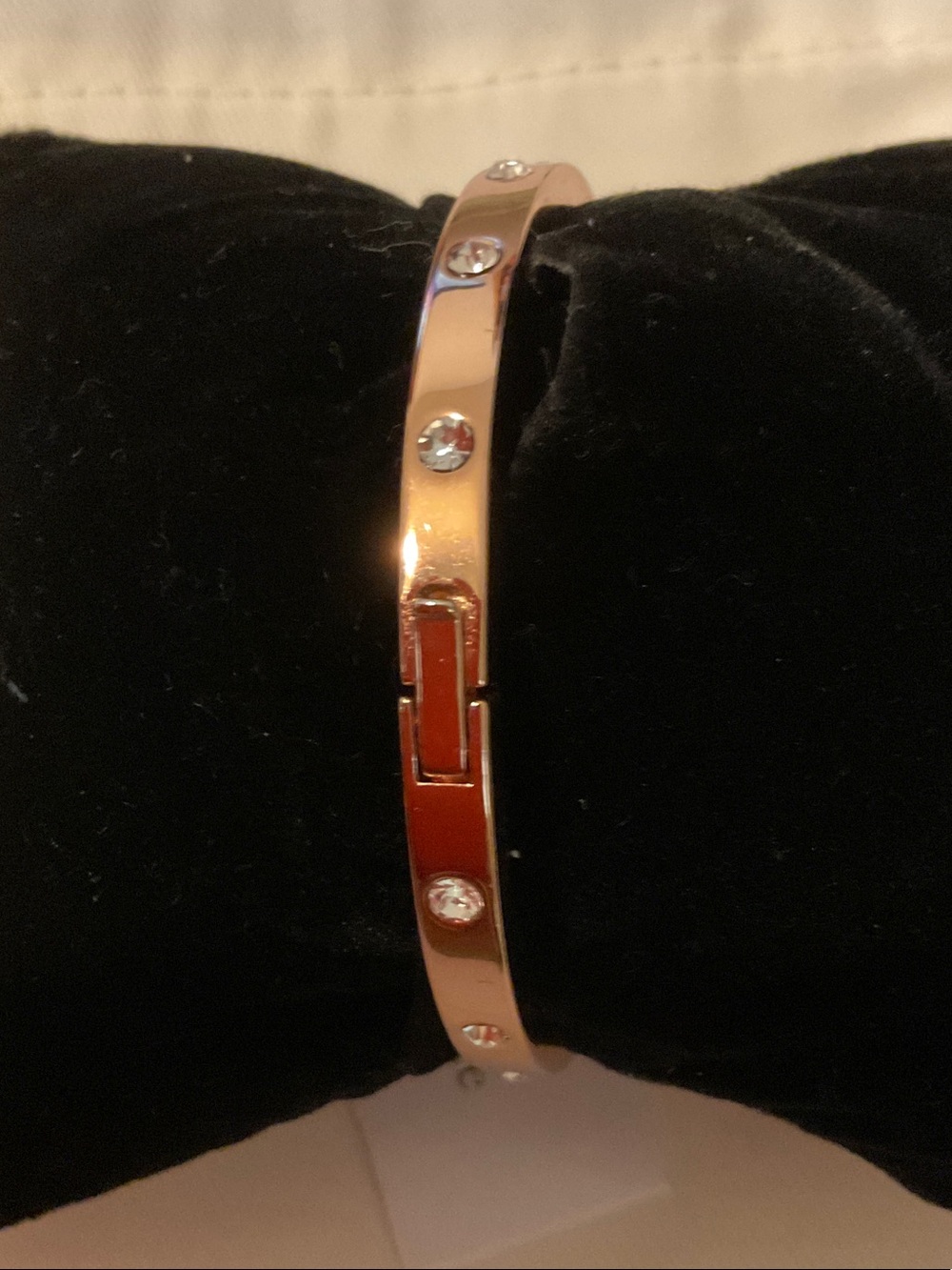Kate Spade “Set In Stone” Hinged Bangle Bracelet Rose Gold NWT - Picture 5 of 8